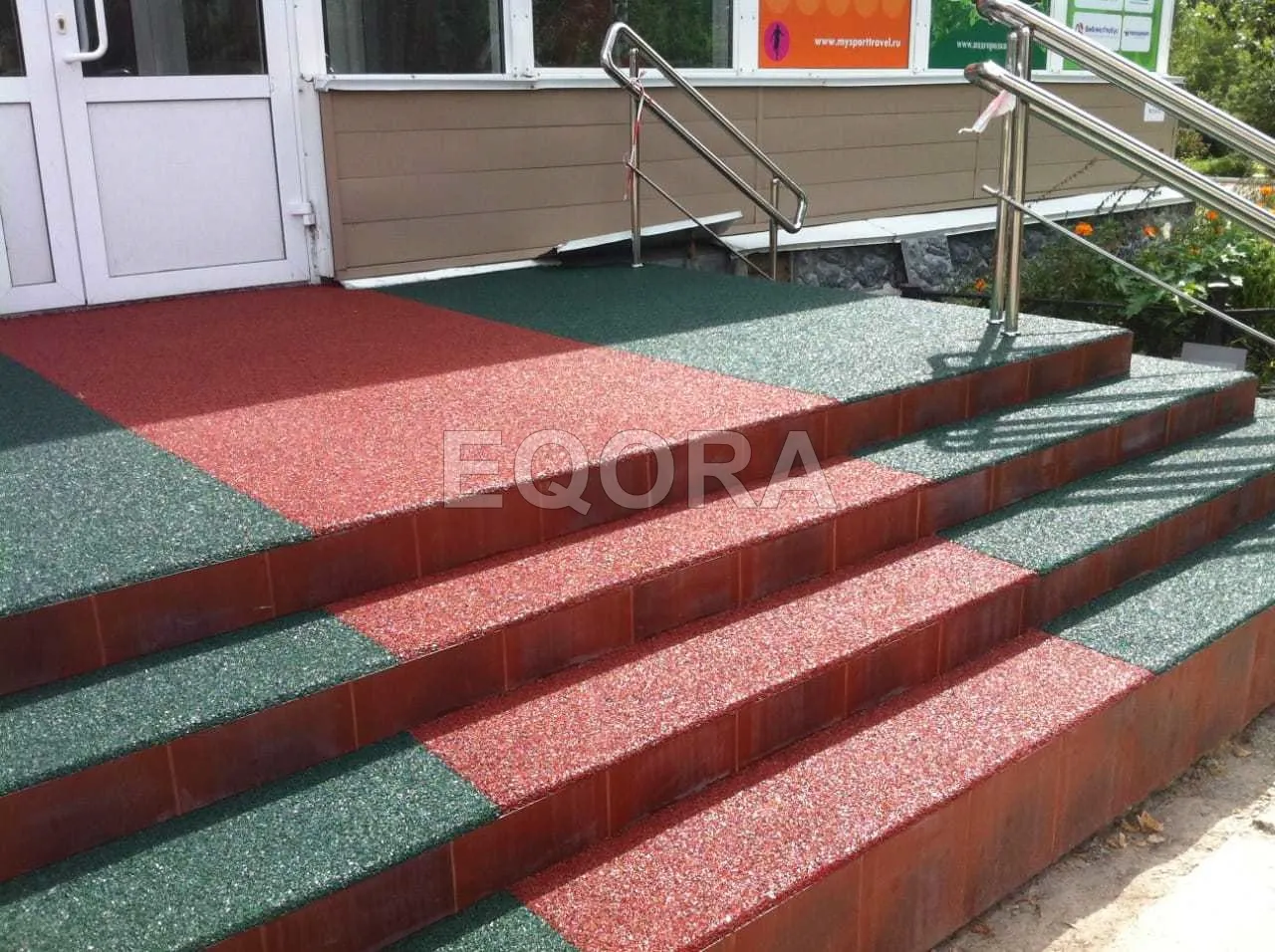 Резиновое покрытие на травмоопасные участки из резиновой крошки в Балашихе